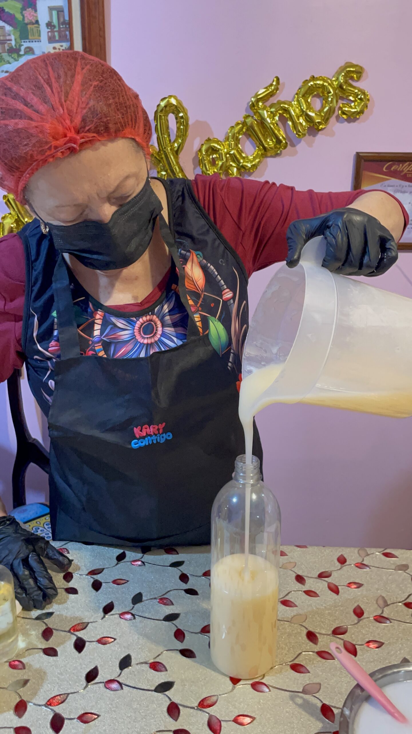 curso de shampoo artesanal con Kary Contigo